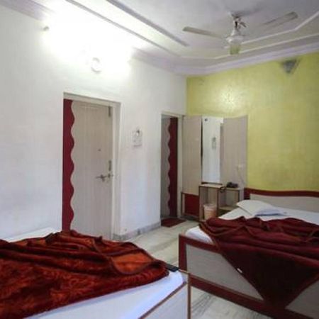 Hotel Sukh Sagar Adźmer Zewnętrze zdjęcie